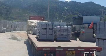 莆田 芝麻白仿形路沿石，直形路沿石