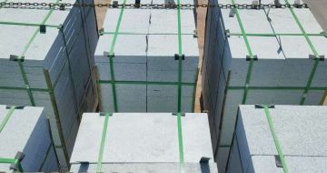 莆田 芝麻白花岗岩5公分地铺石 花岗岩厂家工厂装车日常