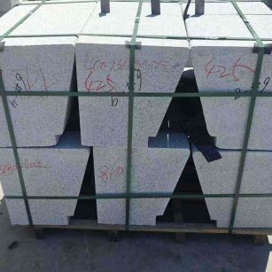 莆田 芝麻白异形坐凳，石凳