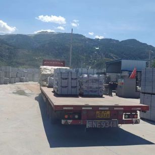 莆田 芝麻白仿形路沿石，直形路沿石