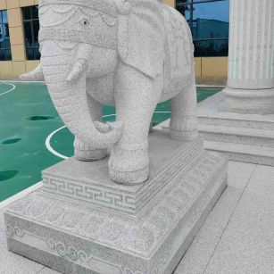 莆田 白麻花岗岩动物异形石雕-大象