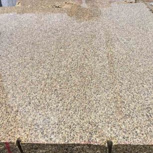 莆田 黄金麻花岗岩石材方料