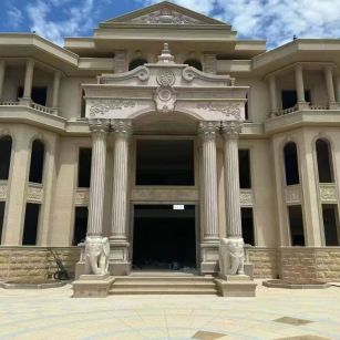 莆田 黄金麻别墅外墙干挂，大柱，大象，蘑菇石，雕花板