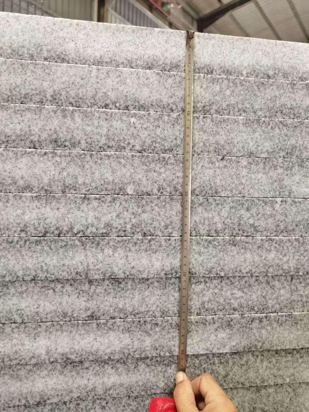 莆田 芝麻白火烧成品厚薄均匀，B料价格接近A料质量