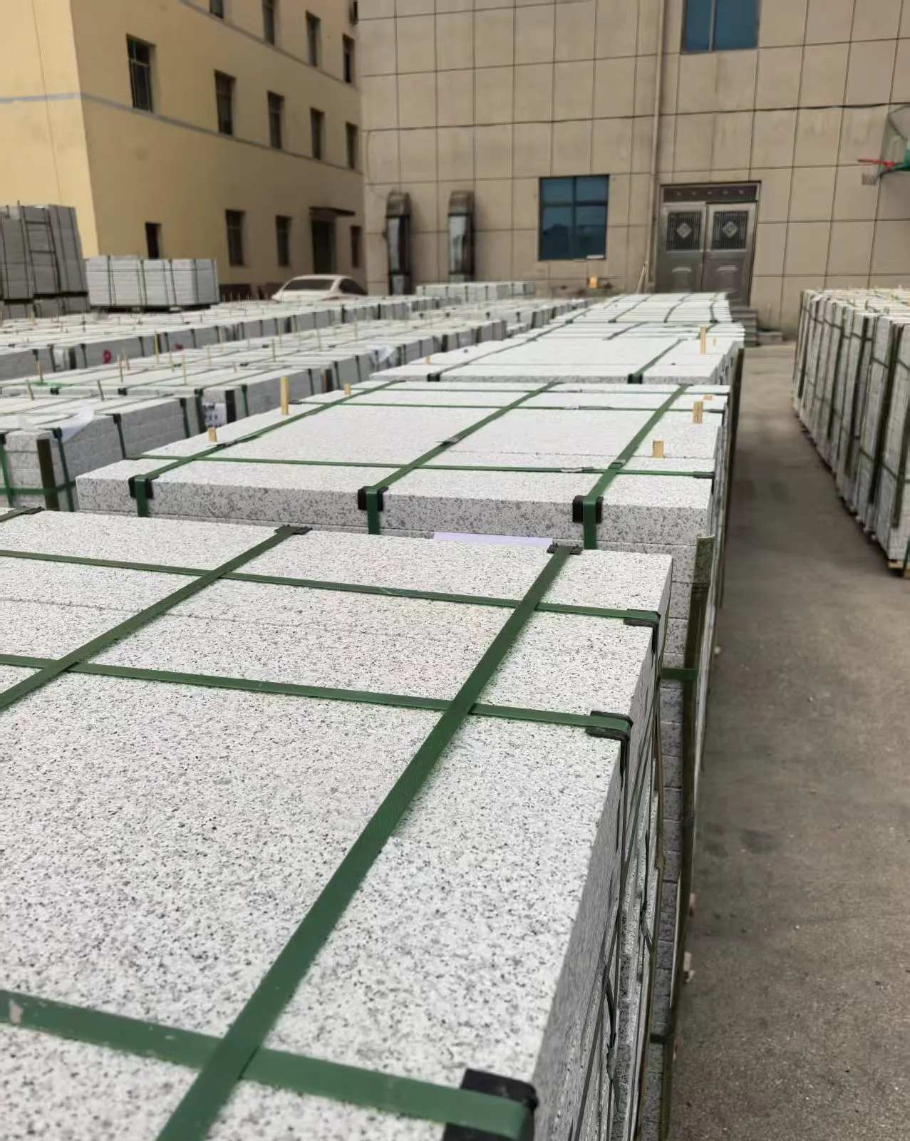 莆田 白麻花岗岩5.0公分荔枝面地铺石