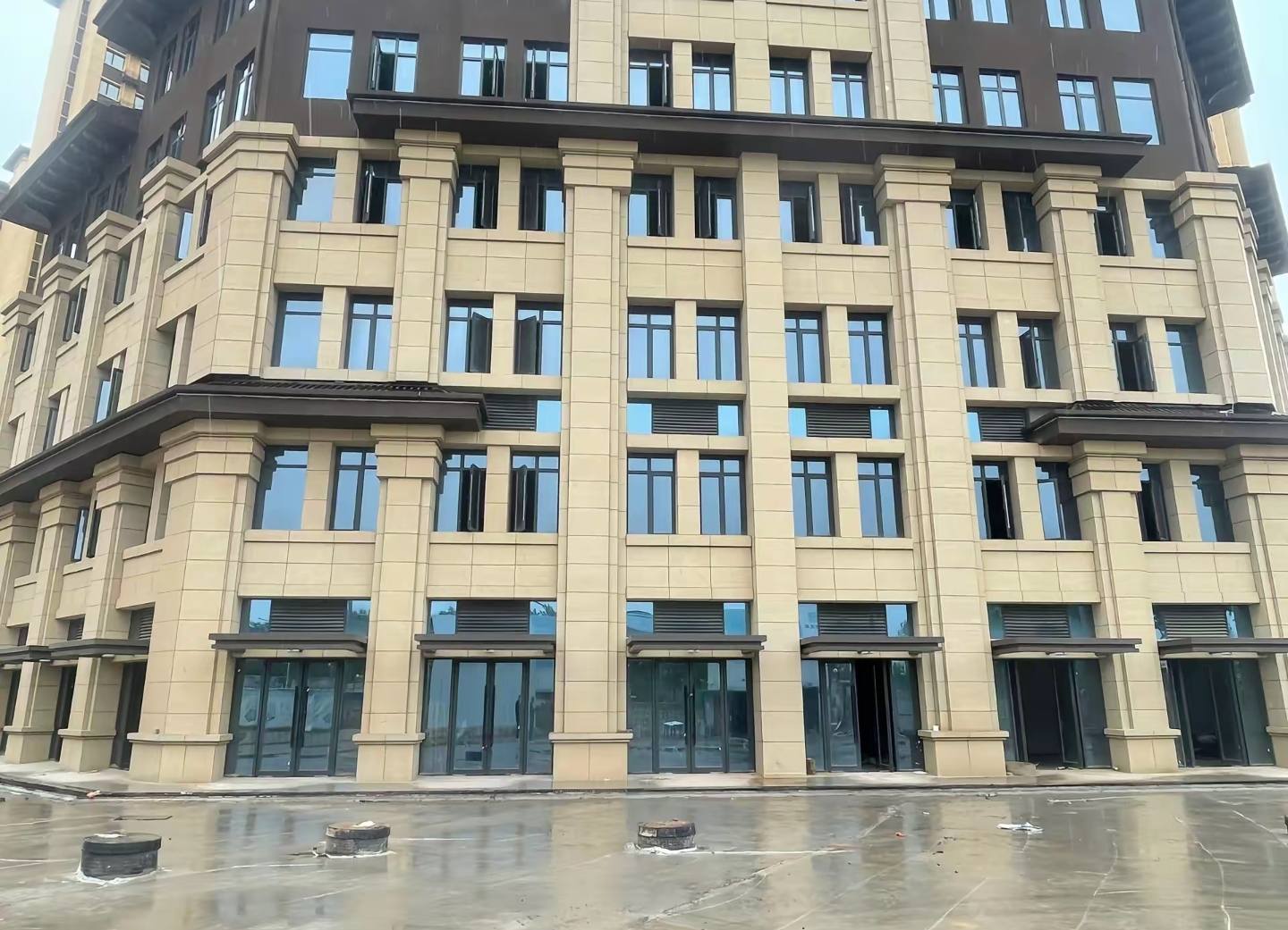 莆田 黄金麻花岗岩荔枝面小区外墙干挂