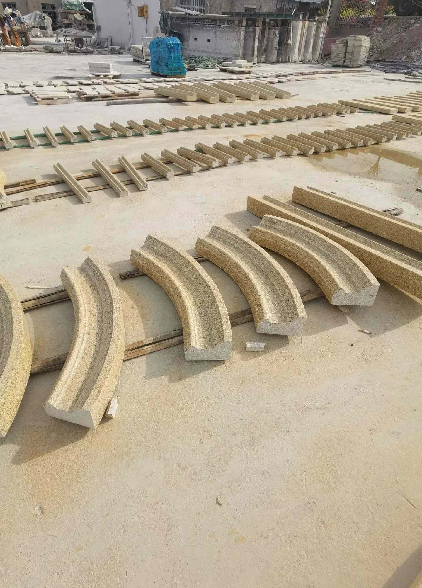 莆田 黄金麻花岗岩别墅线条