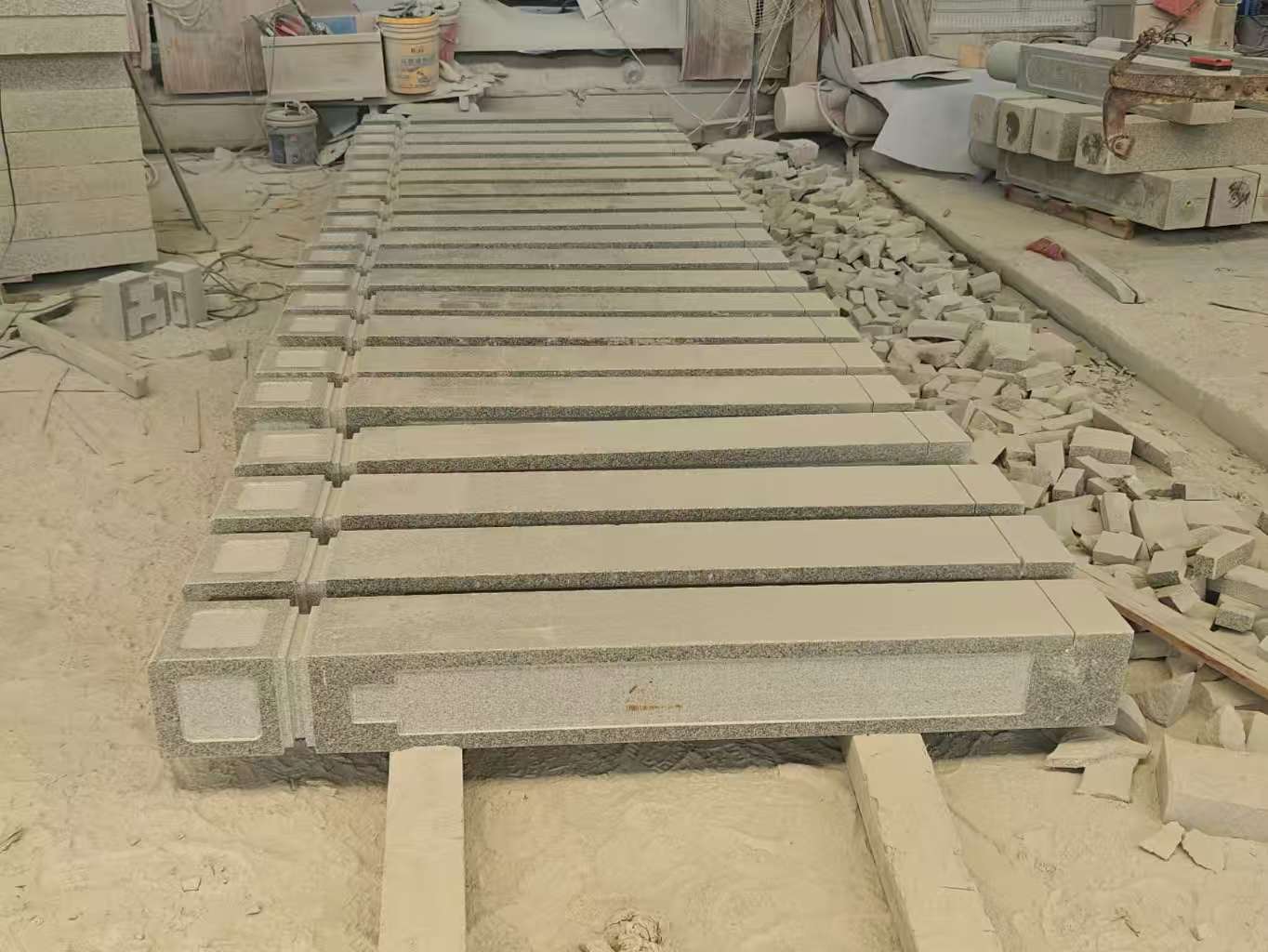 莆田 芝麻白异形加工雕刻-栏杆大柱，方柱