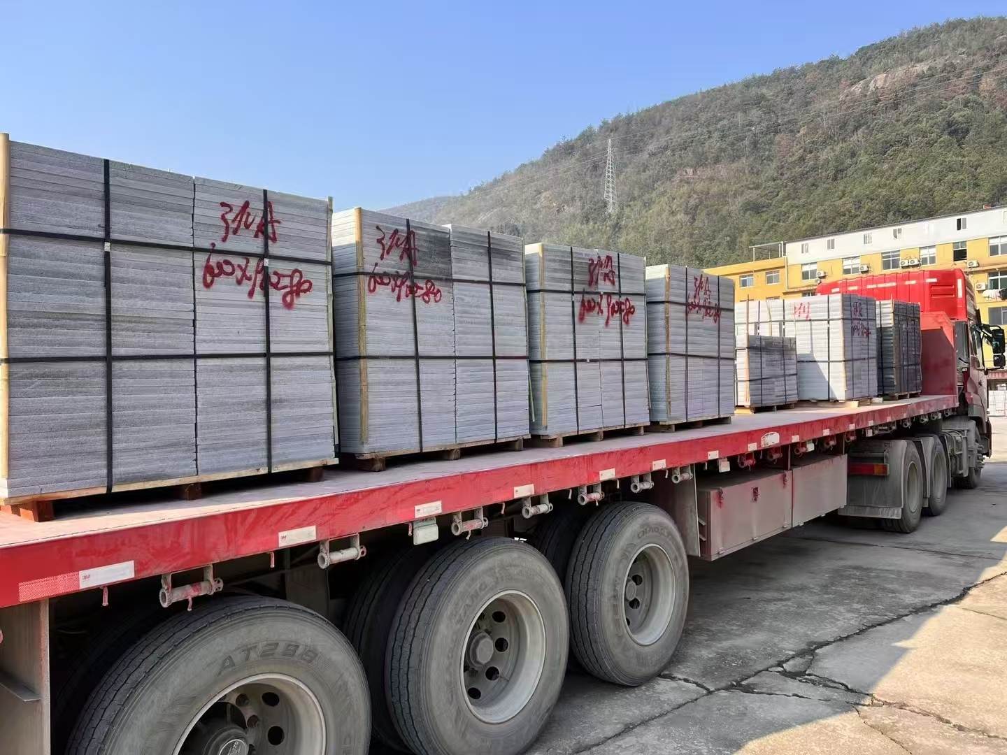 莆田 芝麻灰地铺石出货日常