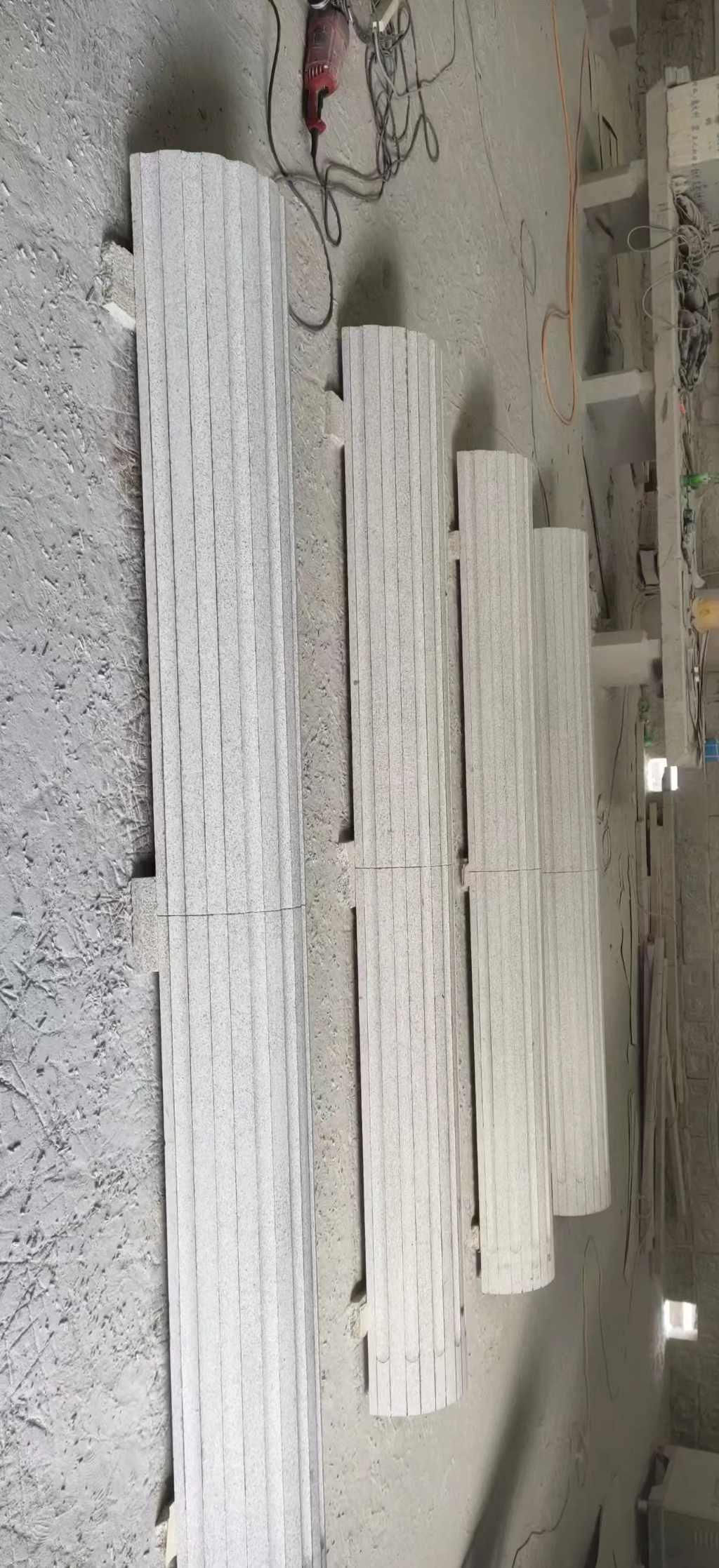 莆田 花岗岩厂家带你看白麻花岗岩门楼大柱柱皮