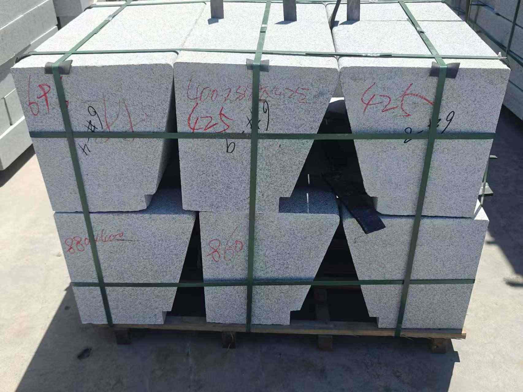 莆田 芝麻白异形坐凳，石凳