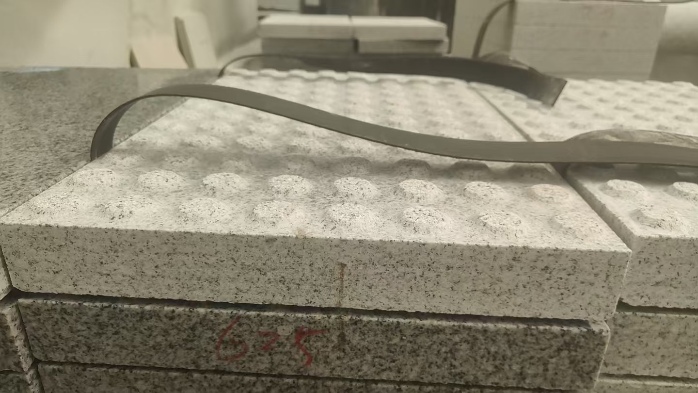 莆田 芝麻白花岗岩6.0公分荔枝面五轴加工雕刻盲点