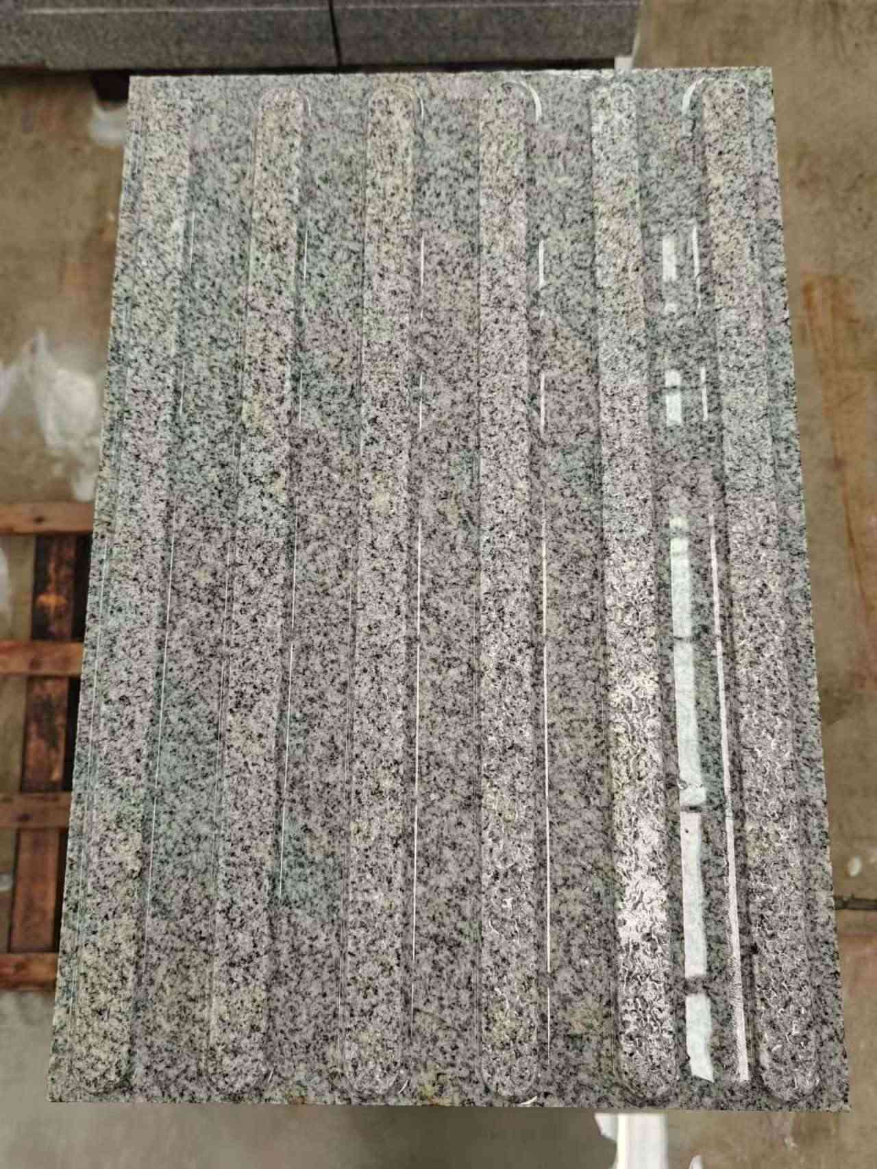 莆田 芝麻白花岗岩荔枝面雕刻盲道，盲条