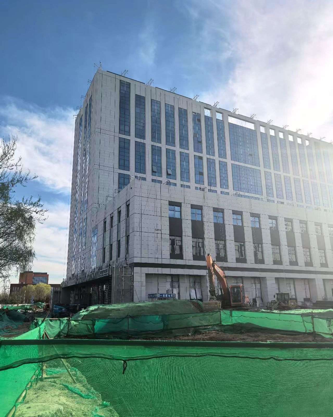 莆田 白麻花岗岩石材外墙干挂