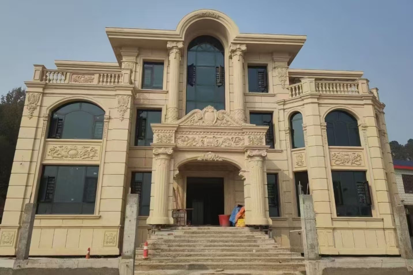 莆田 黄金麻花岗岩别墅外墙干挂