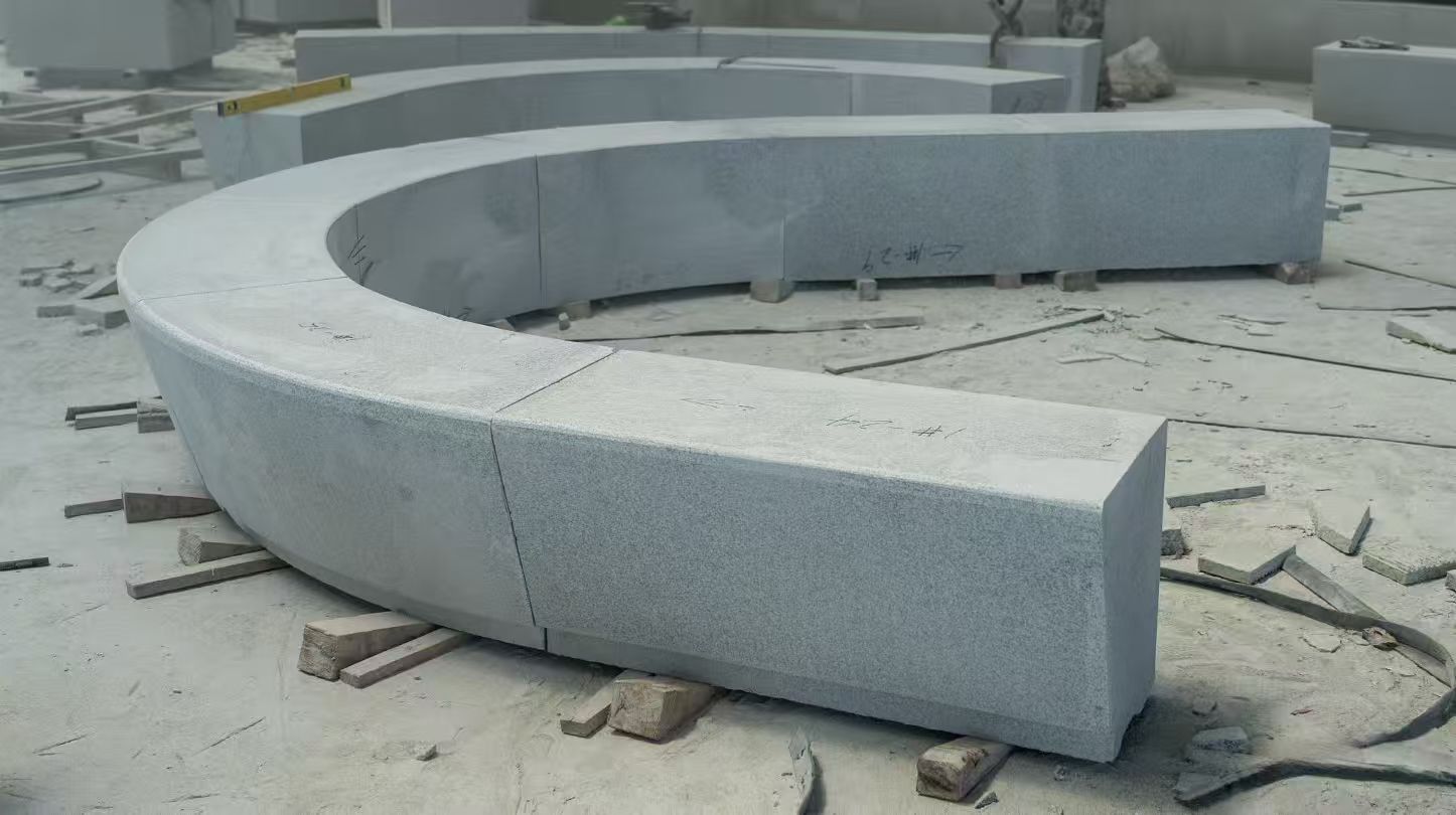莆田 芝麻白花岗岩光面弧形坐凳