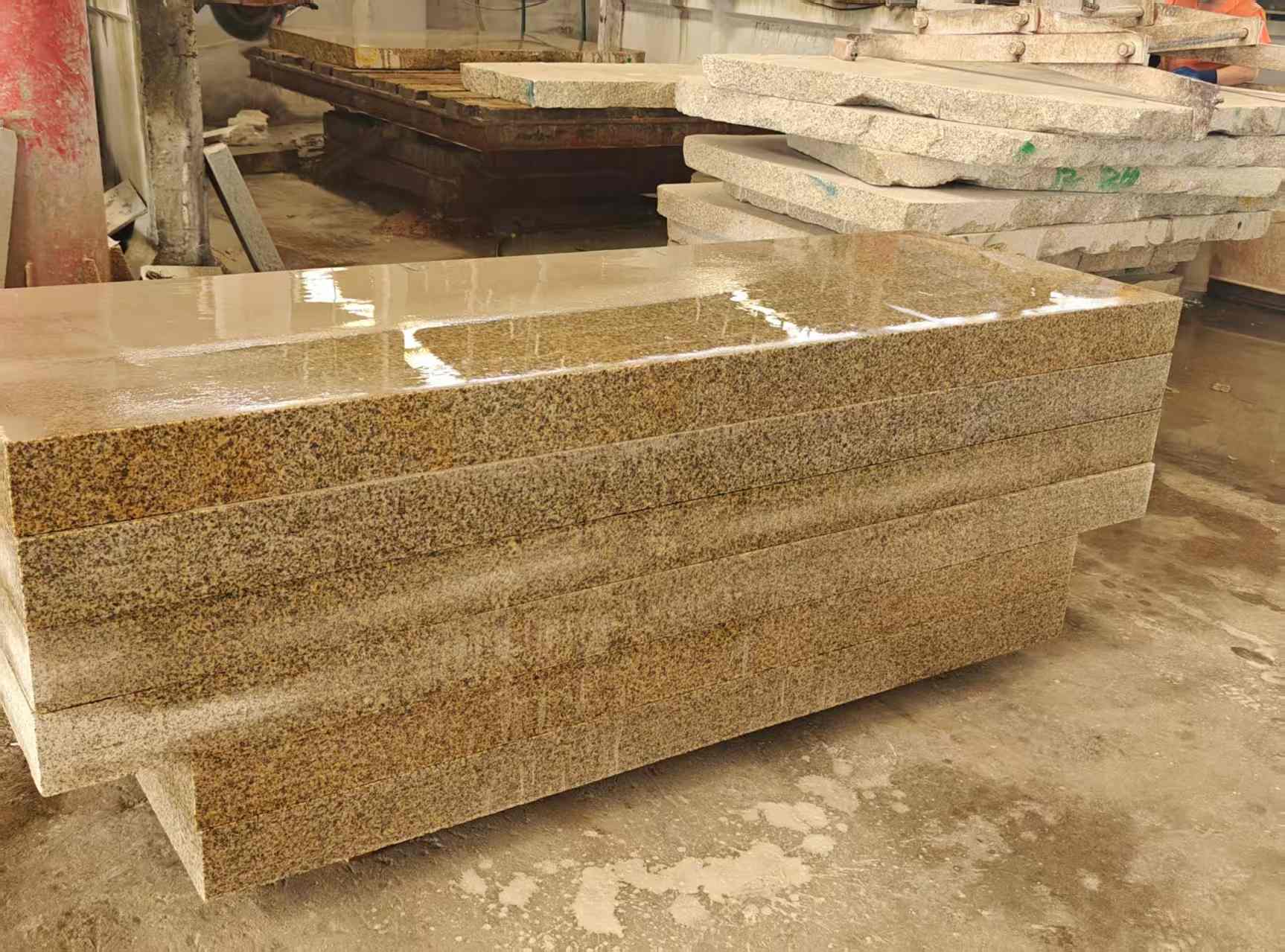 莆田 黄金麻栏杆料半成品加工中